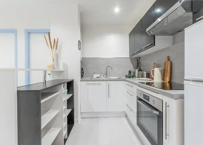 Le Saint Jean - Vue - Centre - Gare - 5 Pers * Нанси